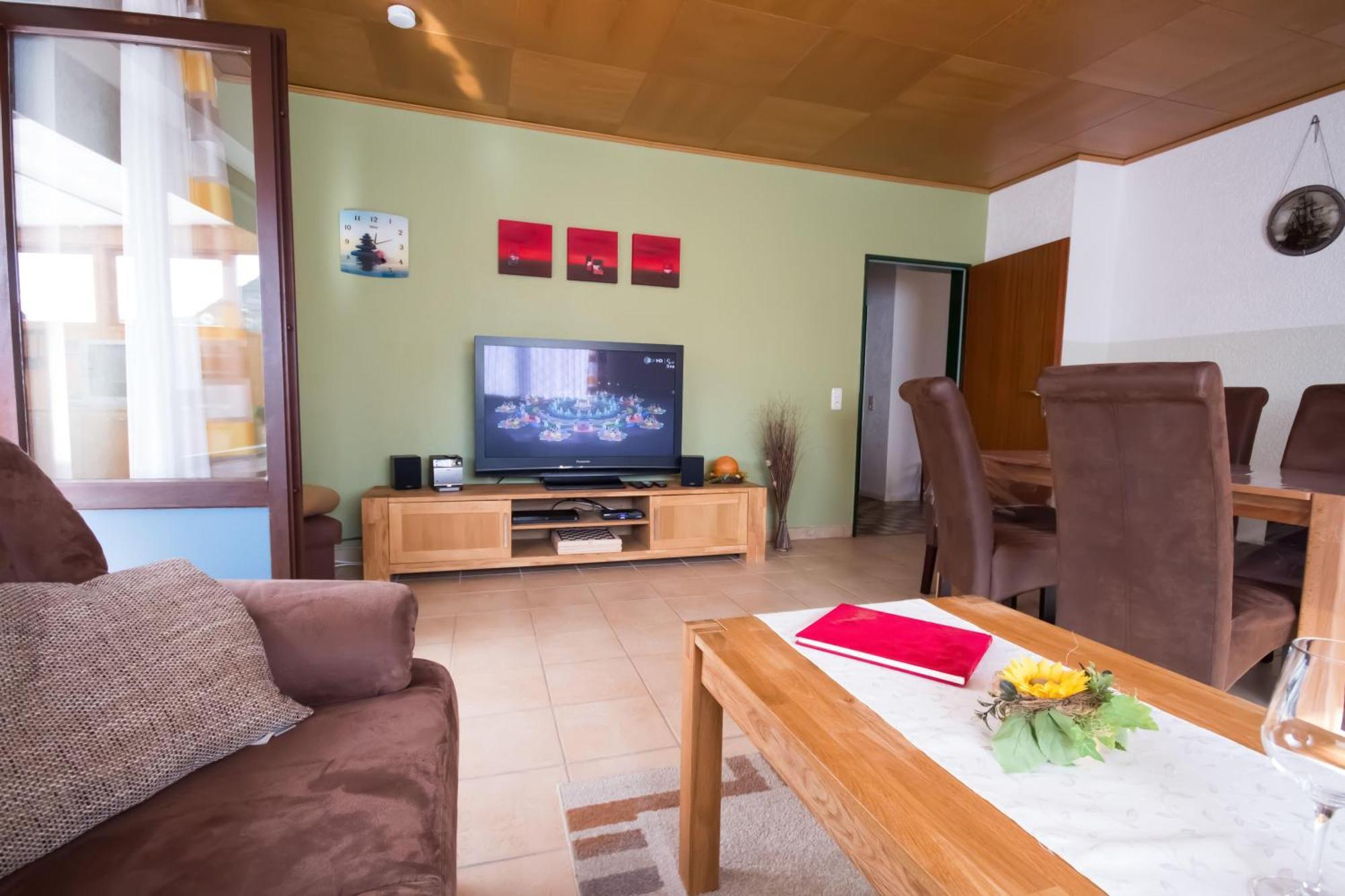 Haus Lily Nr.02 Bis Zu 6 Personen Davon Max. 2 Kinder Busum Exterior photo